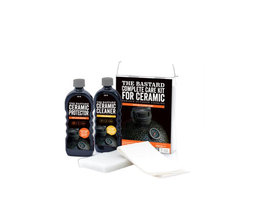 Komplet za čiščenje in zaščito keramičnih žarov The Bastard, vsebuje 500 ml čistila, 500 ml zaščitnega voska, krpo in gobico.