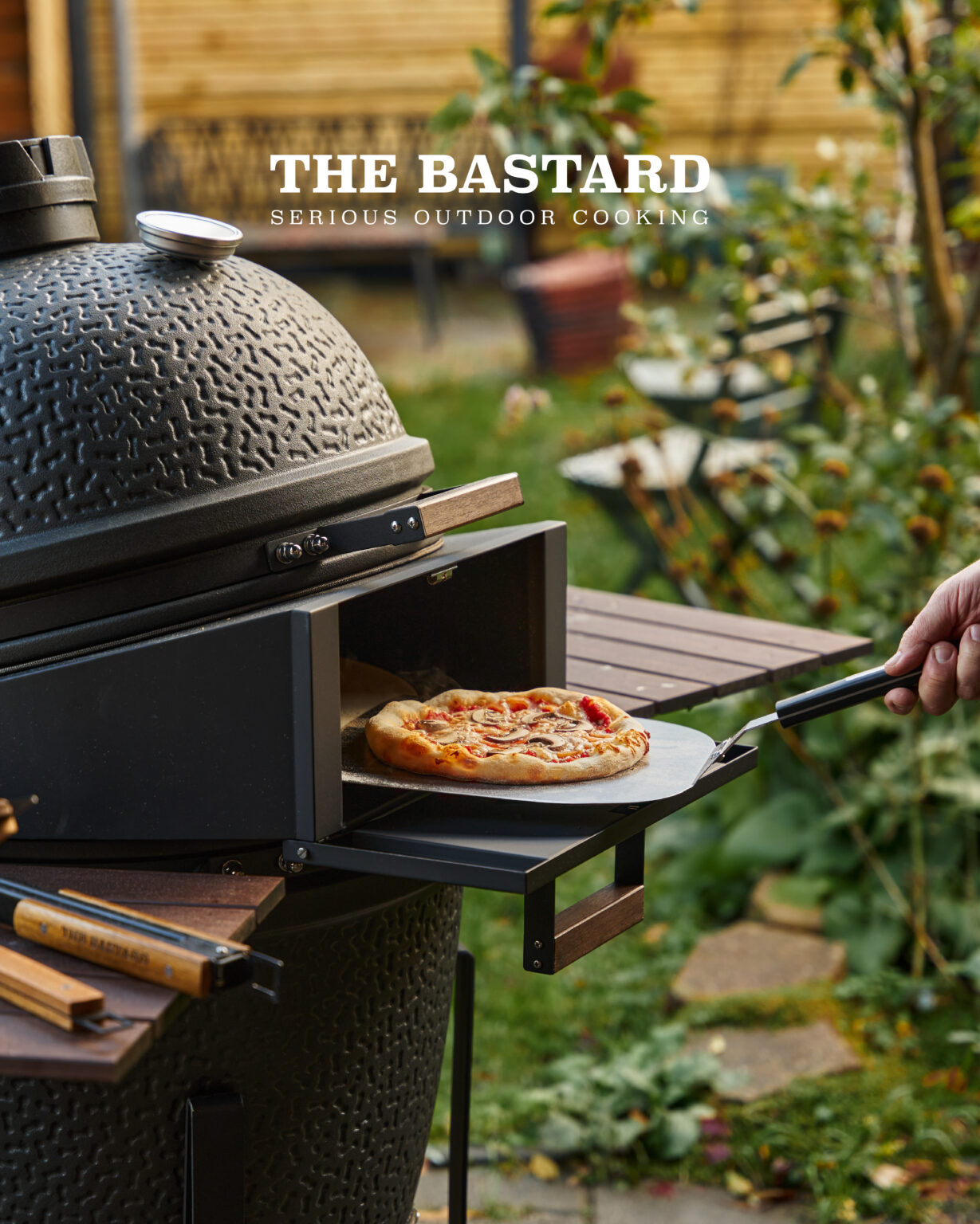 BAS BB2 Feed2 1 The Bastard – Vrhunski keramični kamado žar za peko brez kompromisov